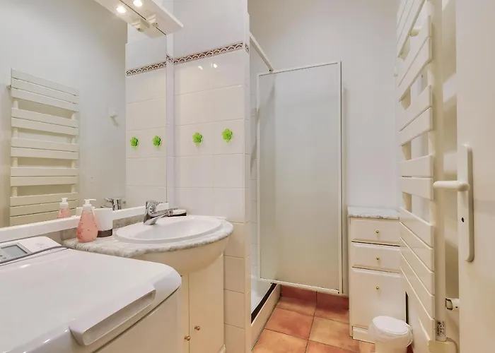 400m De La Plage, Avec Piscine