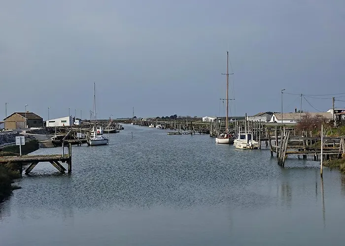 Apartamento 400m De La Plage, Avec Piscine *