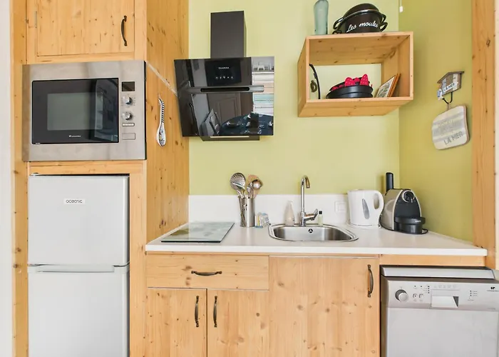 400m De La Plage, Avec Piscine Apartamento *