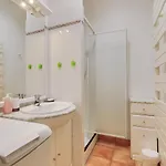 400m De La Plage, Avec Piscine