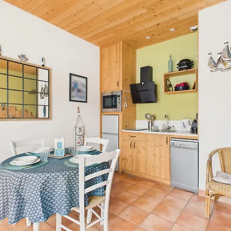 Apartament 400m De La Plage, Avec Piscine