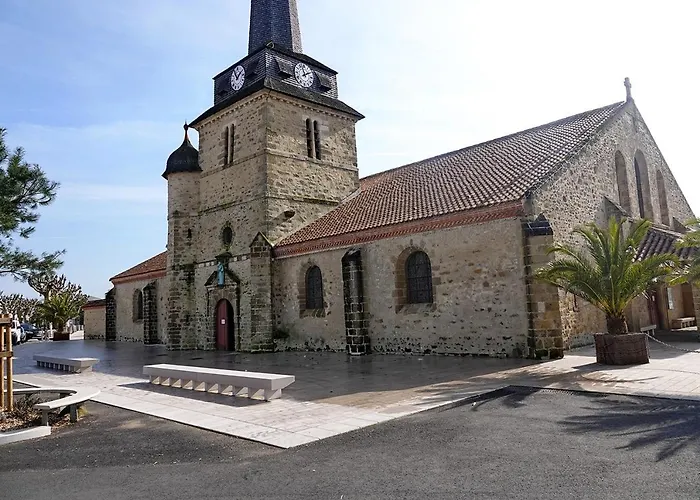 아파트 400m De La Plage, Avec Piscine